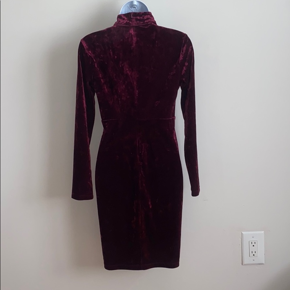 Bardot long sleeve velvet choker dress - Picture 4 of 9